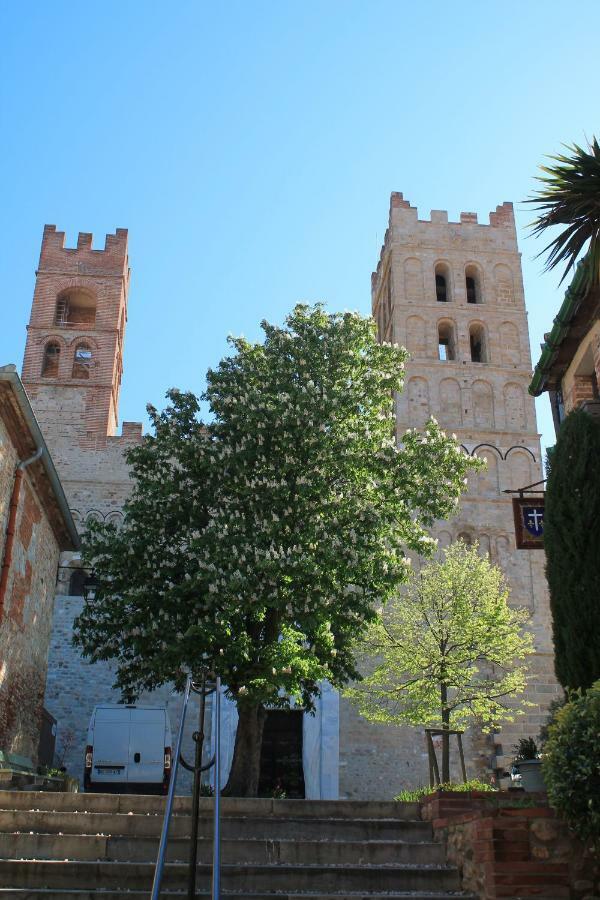 Maison Au Pied De La Cathedrale Эльн Экстерьер фото